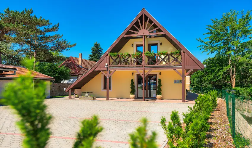 Honti Panzi Visegrd - Mjus 1. (min. 2 j)