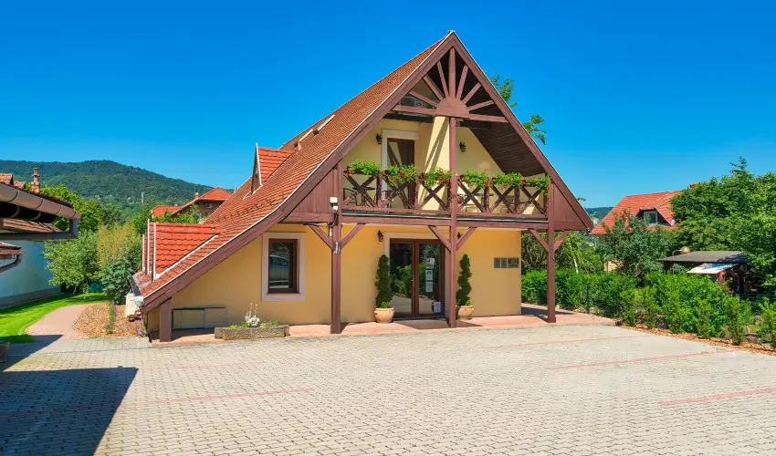 Honti Panzi Visegrd - Mjus 1. (min. 2 j)