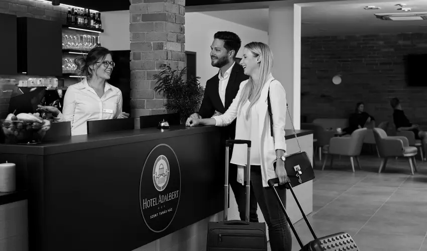 Hotel Adalbert - Szent Tam�s H�z Esztergom - M�jus 1. (min. 3 �j)