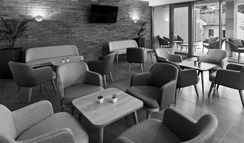 Hotel Adalbert - Szent Tam�s H�z Esztergom - M�jus 1. (min. 3 �j)