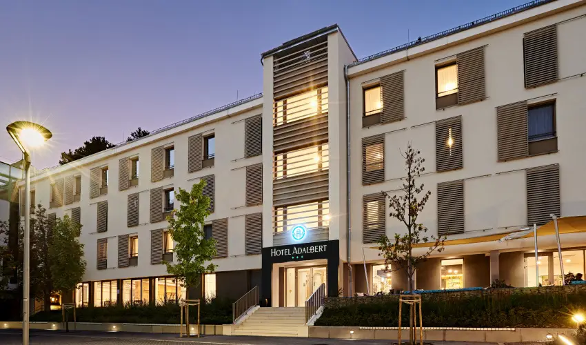 Hotel Adalbert - Szent Tams Hz Esztergom - Mjus 1. (min. 3 j)