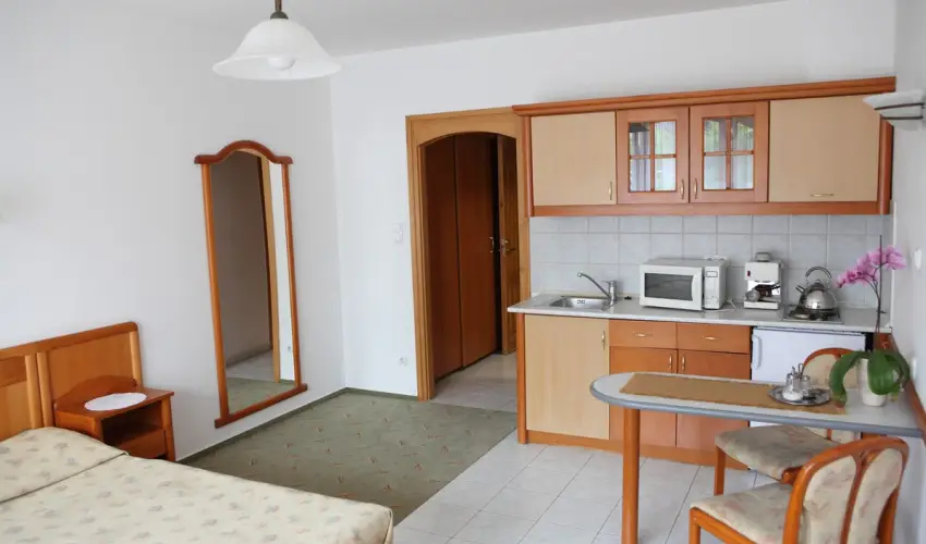 gnes Hotel Hvz - Mjus 1.