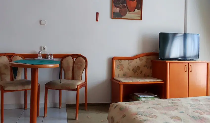 gnes Hotel Hvz - Mjus 1.