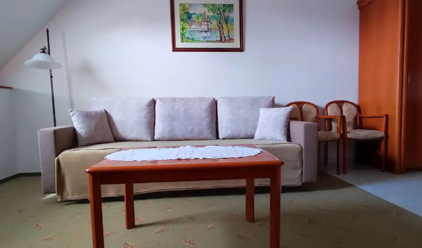 gnes Hotel Hvz - Mjus 1.