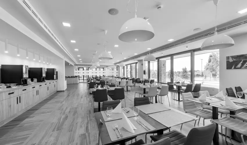 Akadmia Hotel Balatonfred - Mjus 1. (min. 2 j)