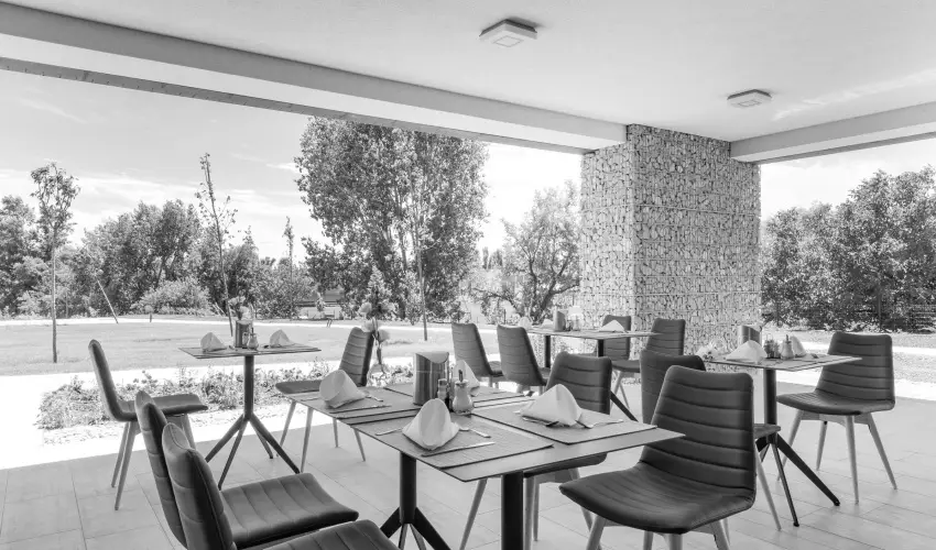 Akadmia Hotel Balatonfred - Mjus 1. (min. 2 j)