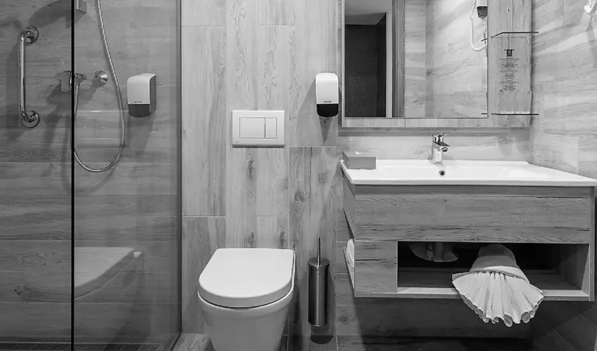 Akadmia Hotel Balatonfred - Mjus 1. (min. 2 j)