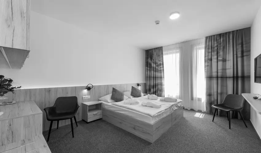 Akadmia Hotel Balatonfred - Mjus 1. (min. 2 j)