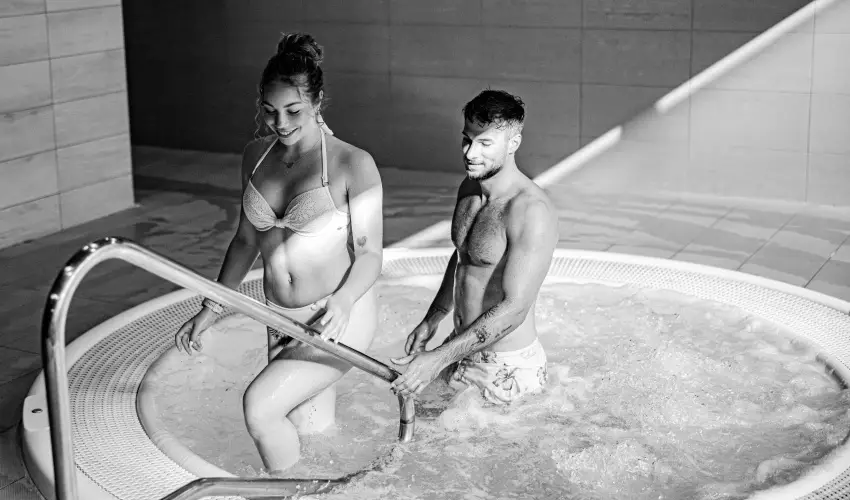 Akadmia Hotel Balatonfred - Mjus 1. (min. 2 j)