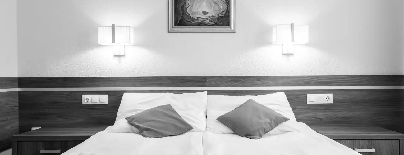 Hotel rpd Tatabnya - Mjus 1.