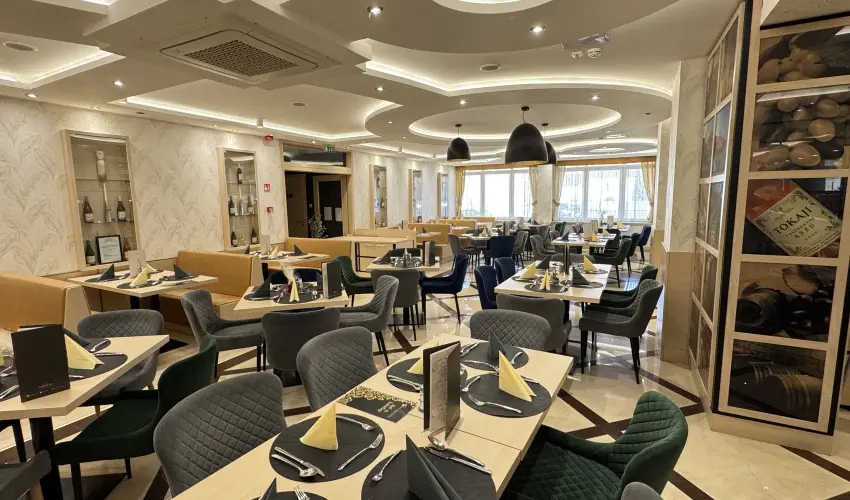 Hotel Aurum Family Hajdszoboszl - Majlis (min. 2 j)