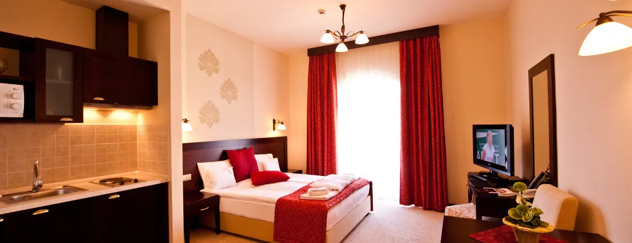 Hotel Aurum Hajdszoboszl - Mjus 1.