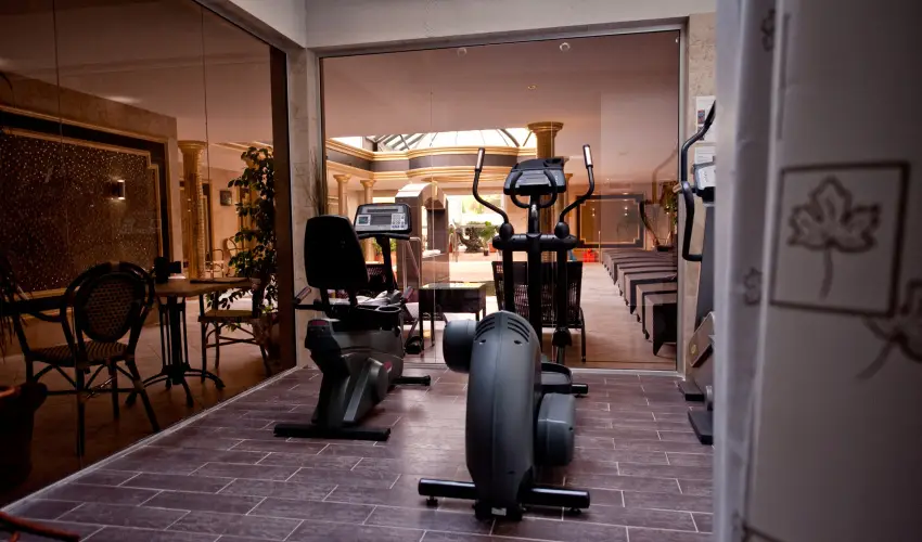 Hotel Aurum Hajdszoboszl - Mjus 1. (min. 2 j)