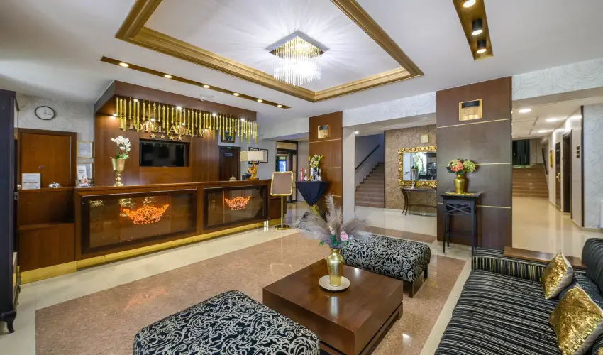 Hotel Aurum Hajdszoboszl - Mjus 1. (min. 2 j)