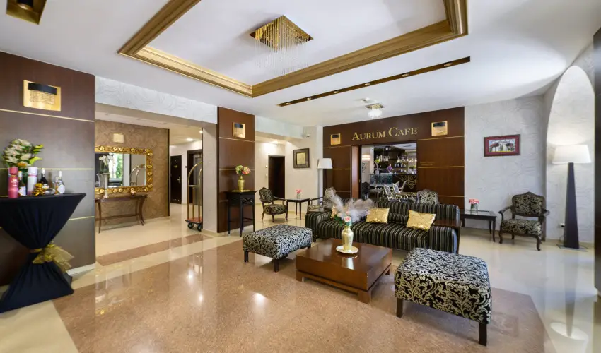 Hotel Aurum Hajdszoboszl - Mjus 1. (min. 2 j)