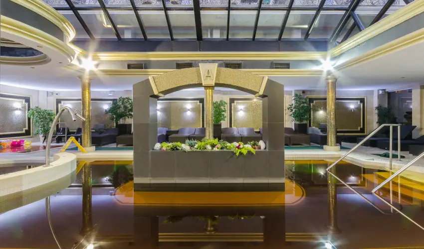 Hotel Aurum Hajdszoboszl - Mjus 1. (min. 2 j)