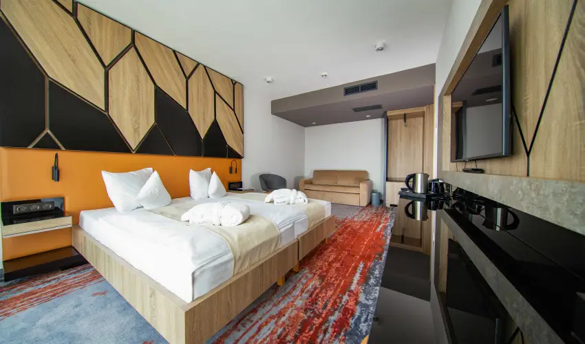 Avar Hotel Mtrafred - Mjus 1. 