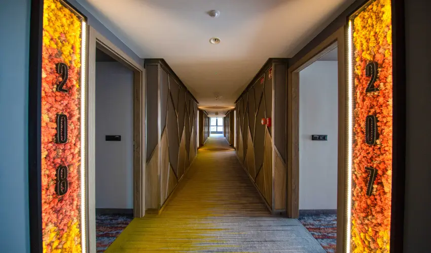 Avar Hotel Mtrafred - Mjus 1. 