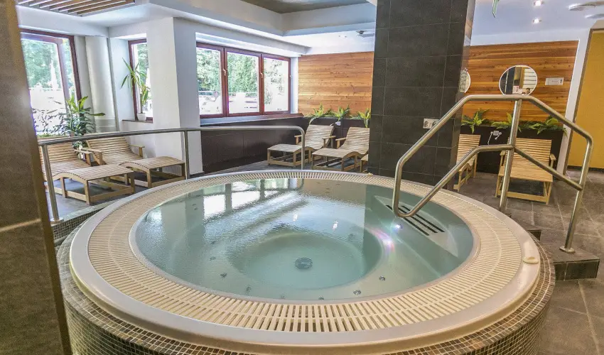 Hotel Bassiana Srvr - Mjus 1. (min. 3 j)