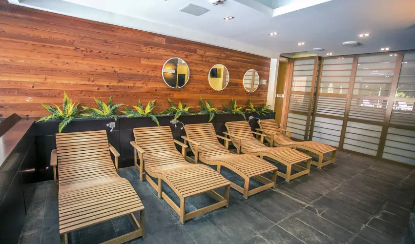 Hotel Bassiana Srvr - Mjus 1. (min. 3 j)