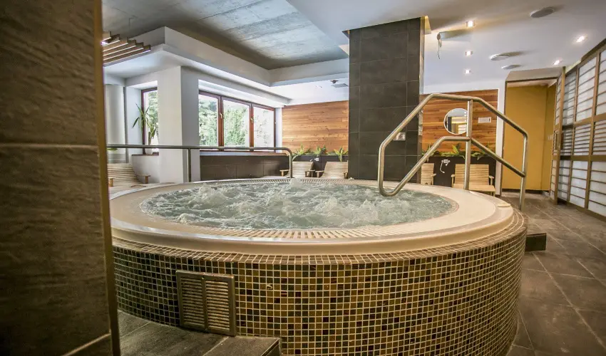 Hotel Bassiana Srvr - Mjus 1. (min. 3 j)