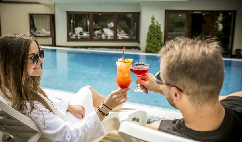 Hotel Bassiana Srvr - Mjus 1. (min. 3 j)