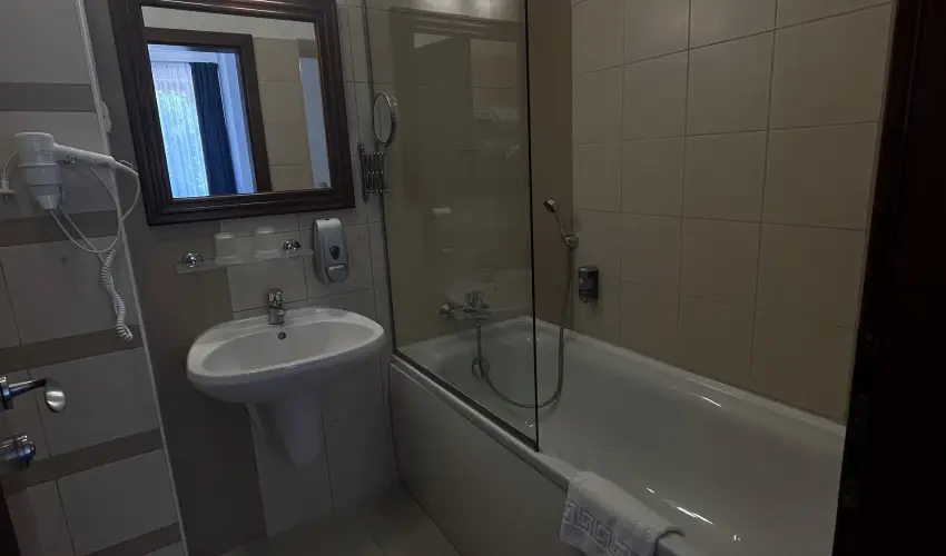 Hotel Bassiana Srvr - Mjus 1. (min. 3 j)