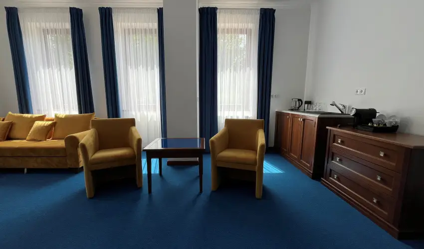 Hotel Bassiana Srvr - Mjus 1. (min. 3 j)