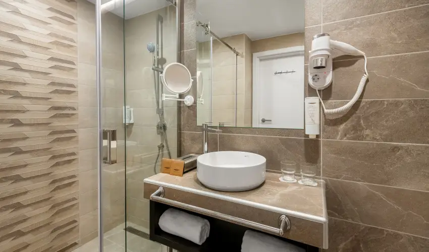 Hunguest Hotel Bke Hajdszoboszl - Mjus 1. (min. 2 j)