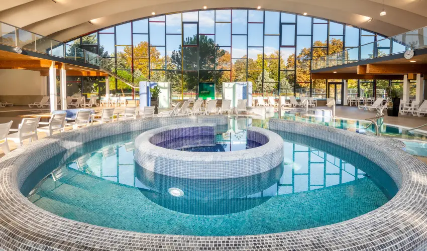 Hunguest Hotel Bke Hajdszoboszl - Mjus 1. (min. 2 j)