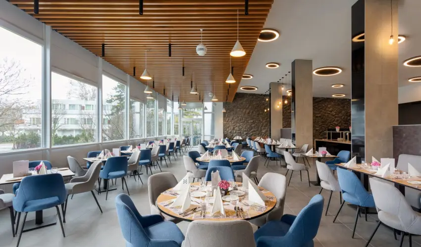 Hunguest Hotel Bke Hajdszoboszl - Mjus 1. (min. 2 j)