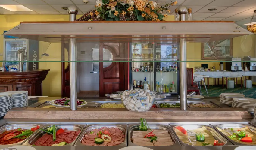 Hotel Bellevue Esztergom - M�jus 1.