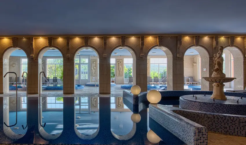 Hotel Bellevue Esztergom - M�jus 1.