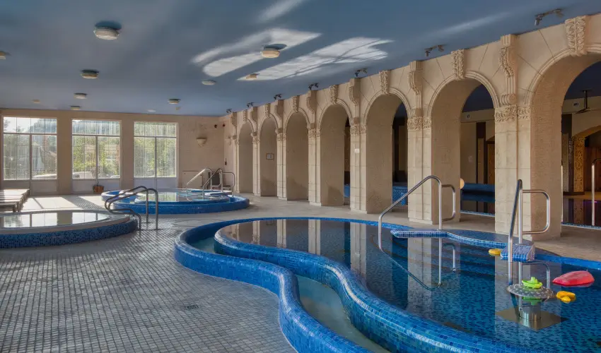 Hotel Bellevue Esztergom - M�jus 1.