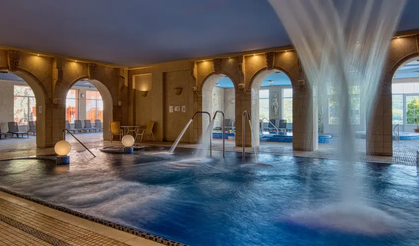 Hotel Bellevue Esztergom - M�jus 1.