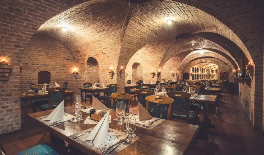 Hotel Cabernet Vill�nyk�vesd - M�jus 1. (min. 3 �j)