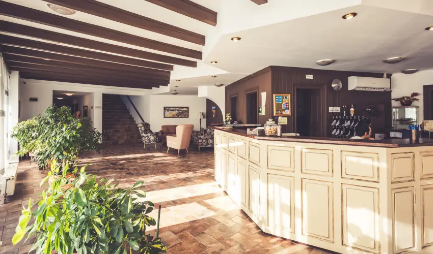 Hotel Cabernet Vill�nyk�vesd - M�jus 1. (min. 3 �j)