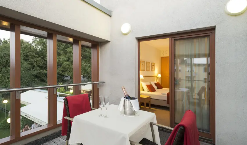 Hotel Castle Garden Budapest - Mjus 1. (min. 2 j)