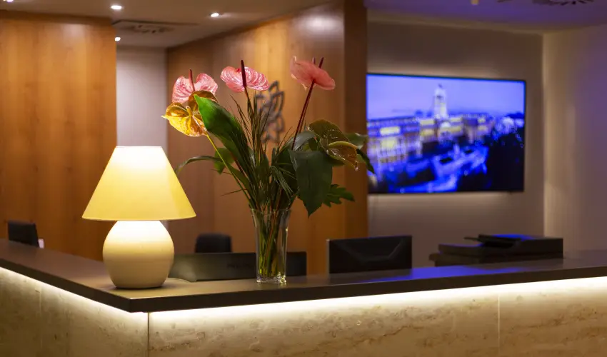 Hotel Castle Garden Budapest - Mjus 1. (min. 2 j)