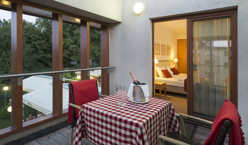 Hotel Castle Garden Budapest - Mjus 1. (min. 2 j)