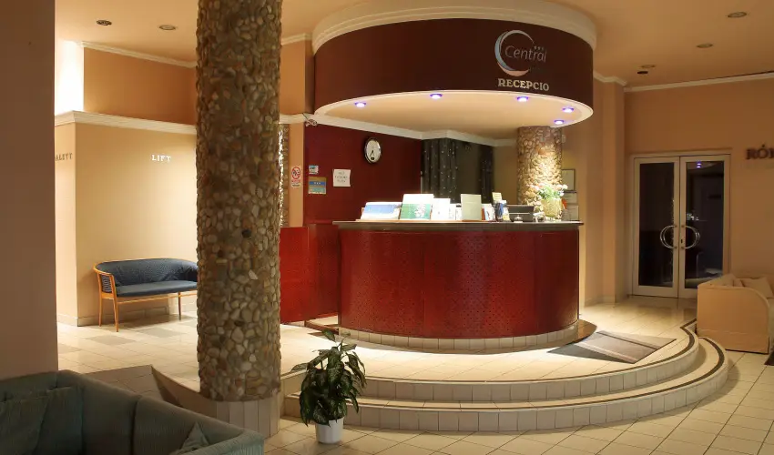 Hotel Centr�l Nagykanizsa - M�jus 1.