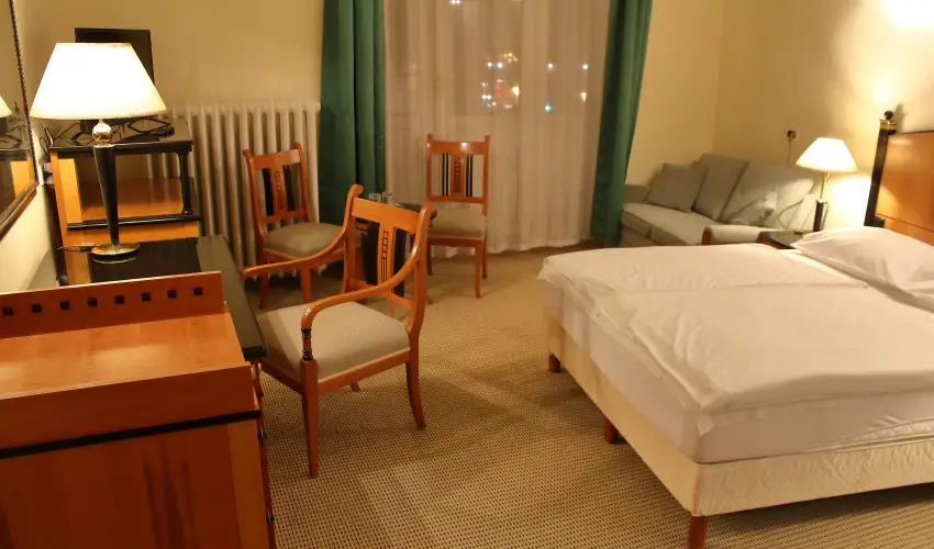 Hotel Centr�l Nagykanizsa - M�jus 1.