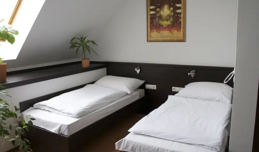 Hotel Centr�l Nagykanizsa - M�jus 1.