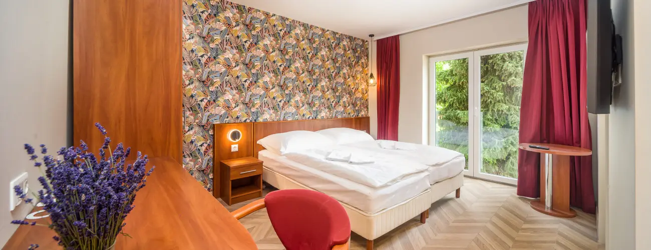 Hotel Csillag Tokaj Rakamaz - Mjus 1.  (min. 2 j)