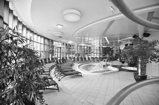 Hotel Eger & Park - M�jus 1.