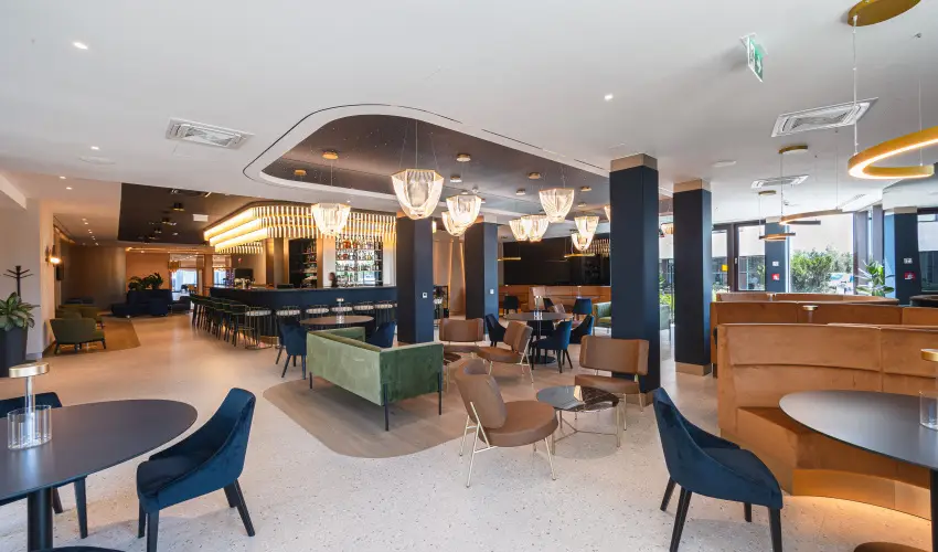 Hotel Energy & Business Center superior Paks - M�jus 1.