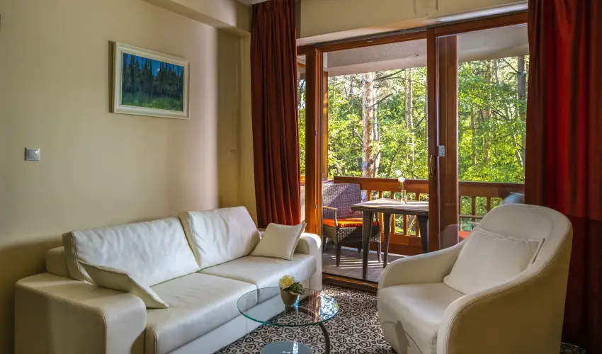 Erdspuszta Club Hotel Debrecen - Mjus 1. 