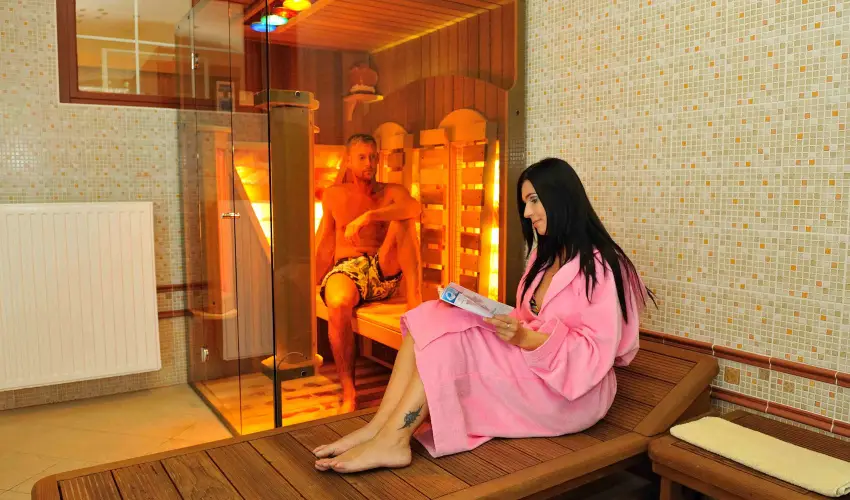 Hotel Erzsbet Hvz - Mjus 1.