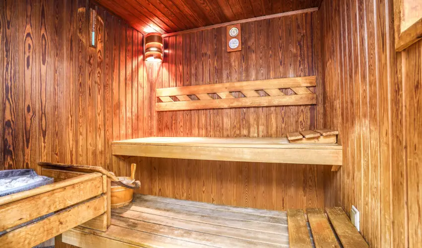 Hotel Erzsbet Hvz - Mjus 1.