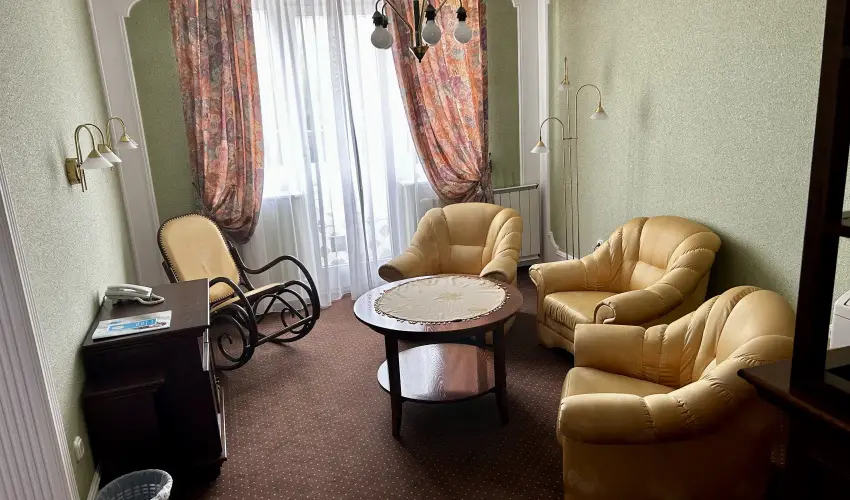 Hotel Erzsbet Hvz - Mjus 1.